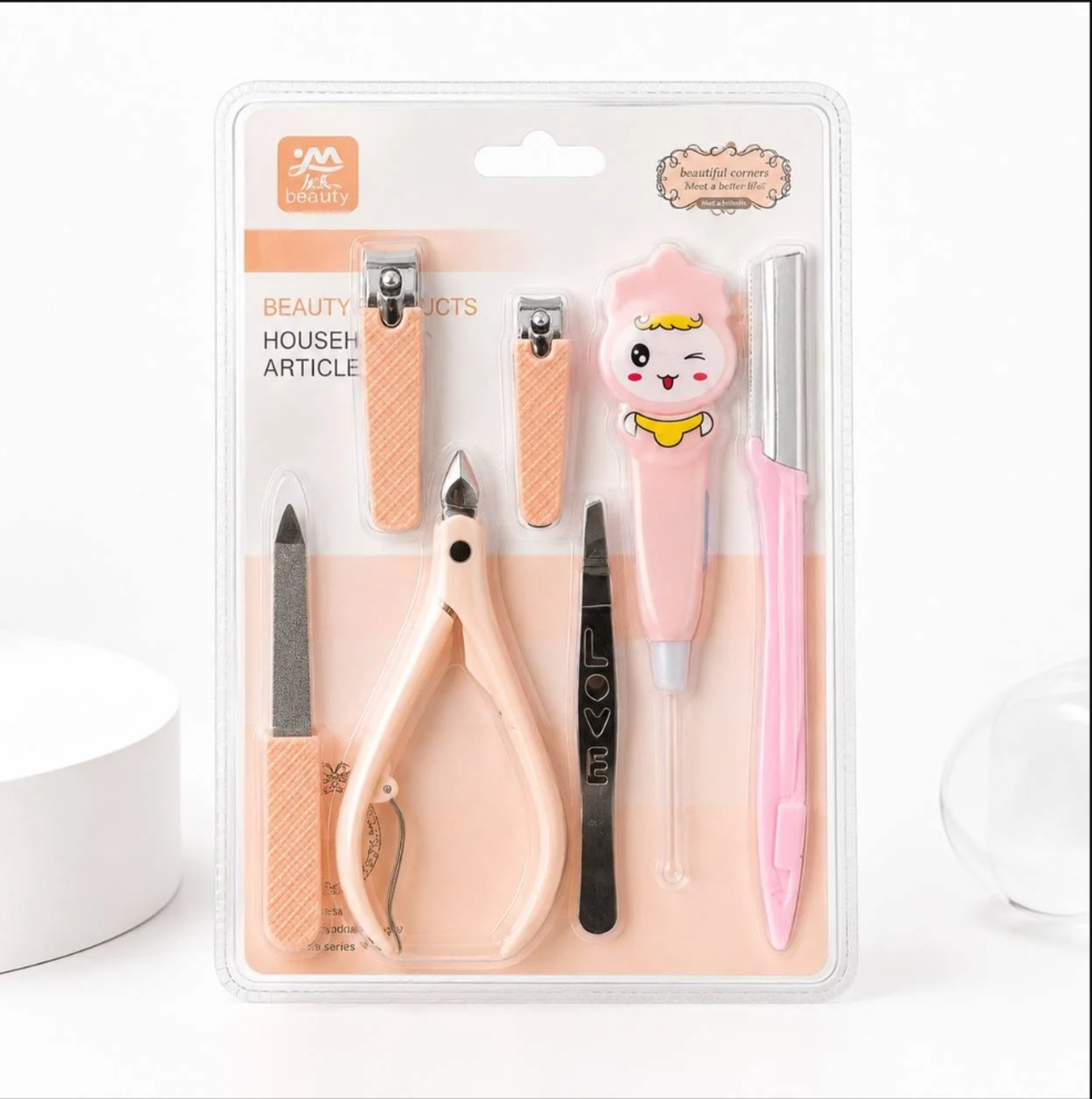 ست کامل مانیکور و پدیکور 7 تکه با طرح فانتزی M BEAUTY